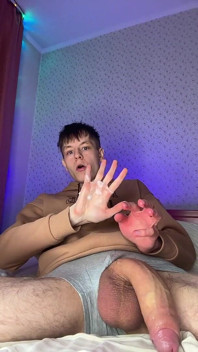 Skinny Twink with a Giant Dick Needs Some Serious Relief