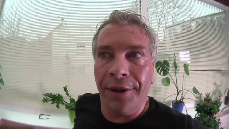 Horny girls want to fuck: Juguete Rubio Y Bola Chupada Por Chicos