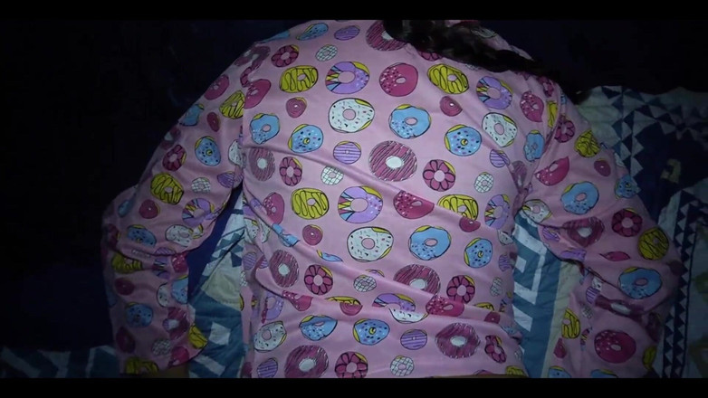 Anny Kitty: Moja słodka ojczym chciała, żebym odwiedził ją w jej sypialni i...