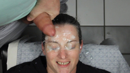 Dirty Dees: Kirli dees yüze boşalmayı seviyor