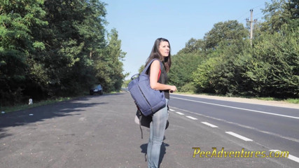 Pee Adventures: Aspetta il suo ragazzo con ilsuooe