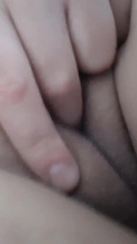 私のアソコは1分でイクほど腫れ上がっていました