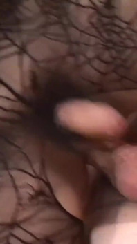 Tranny Thai menghisap zakar putih penuh dengan air mani
