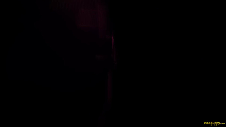 Man Puppy: Luchando en la esclavitud y poniéndose duro!