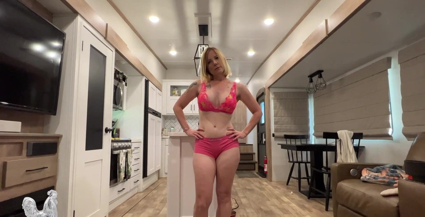 Jane Cane: Vydírám moji macechu, aby mě dostal do porna