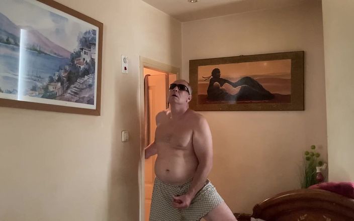 Alex Art: Film8766667753