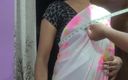Kamaadg: Indische frauen gehen zum schneider, um bluse zu stichen und...
