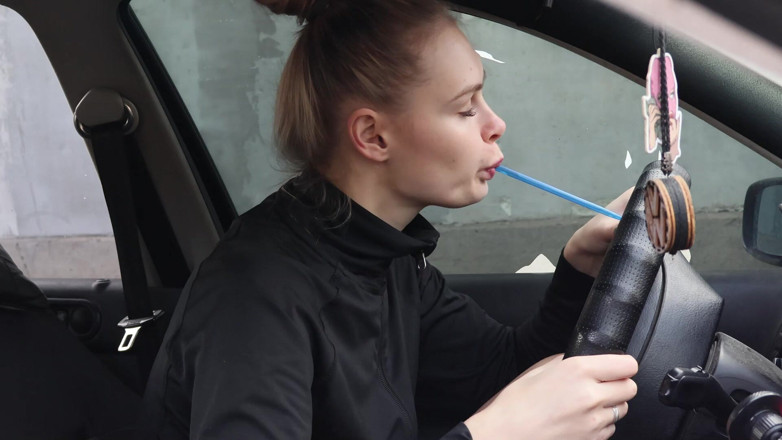 HotPrincessUA: To, jak si kouřím život do auta