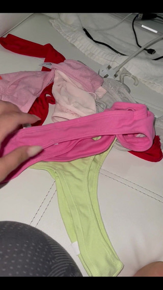 Anastasia Lux: 如果你想要 1 给我发小费和要发送给 1 的名称/地址，注意