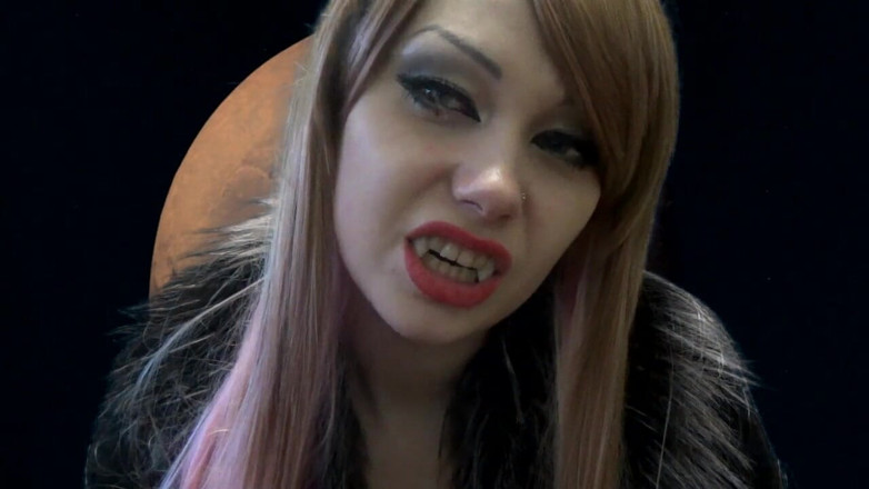 Goddess Misha Goldy: Sexy böser vampir raucht und redet mit dir!