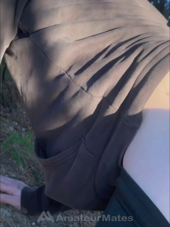 AmateurBoysPissing: Un Rousse Part Faire Pipi Dans Les Bois Et Son...