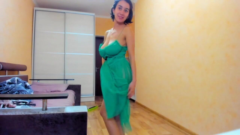 myla_angel: ไมล่า แองเจิ้ลในเดรสใสสีเขียวร้อนแรง!