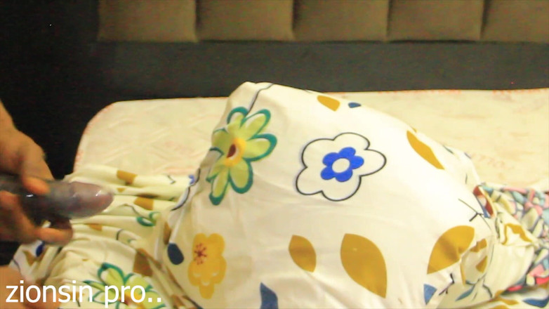 Zion: Ich Ficke Sie, Als Ihr Freund Weg Ist