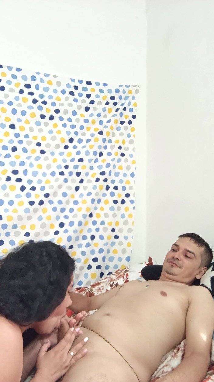 Valkyrie and Luigy Couple: Cute Girlfriend Sucking Cock