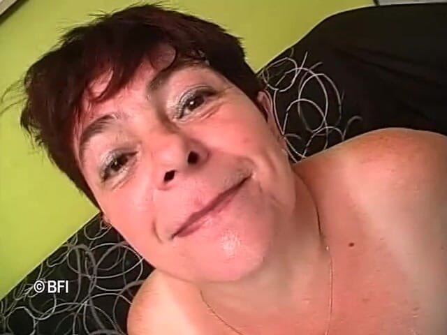 Nasty matures and dirty grannies club: Wow ada si jalang matang pada batang saya