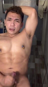 Pinoy Muscle Twink Szarpnięcia Po Pracy W tym.Sutek Play