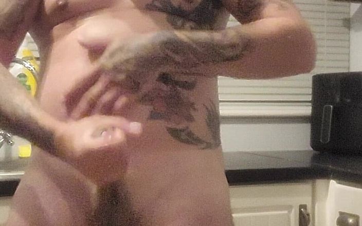 Garywhore: Ekelhaftes pissespiel in den kätzchen