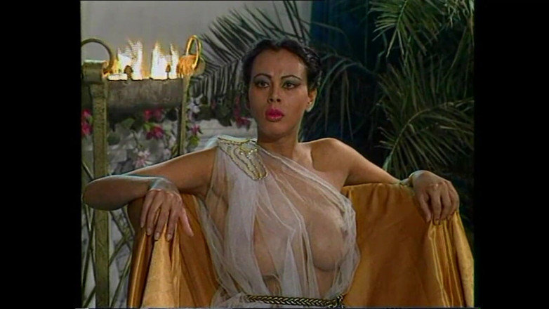 MMV films - The Original: Due belle donne sono andate dal loro amico maschio per...
