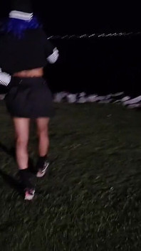 Cur sexy de ciocolată al lui Mika Kawaiii și ejaculări cremoase înapoi în parcul public noaptea