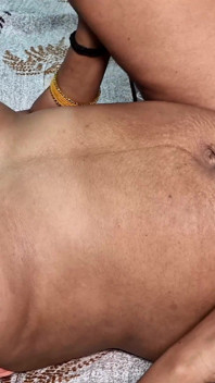 Jiju kwam na naakt baden in het bijzijn van Saali, ze werd gek en werd geneukt
