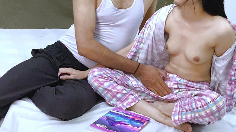 Desifilmy45: น้องสาวต่างสายยั่วพี่ชายตอนสอบวิชา ก้นตีบรูดรูตูด เสียงฮินดี เซ็กซ์วิดีโอ