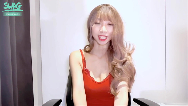 SWAG.live: Buổi thử giọng cho một livestream dành cho người lớn, đoàn...