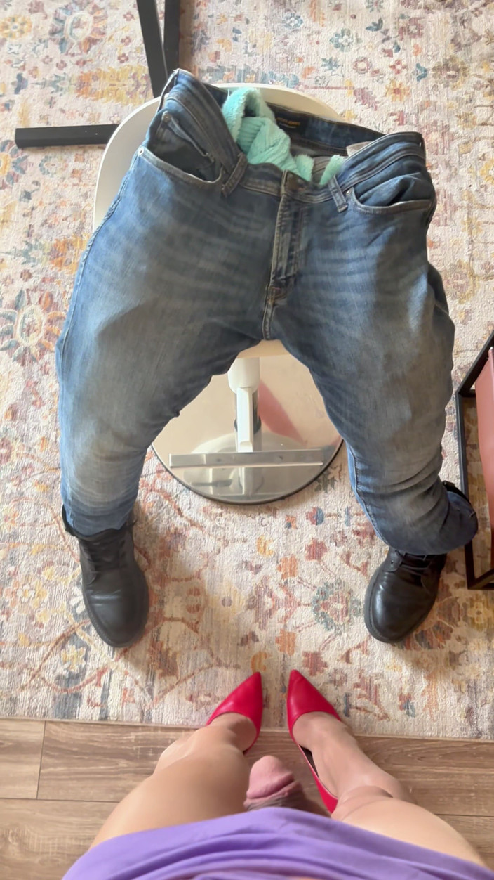 cd_aysemmm: Ik heb de ballen van de pizzajongen verpletterd