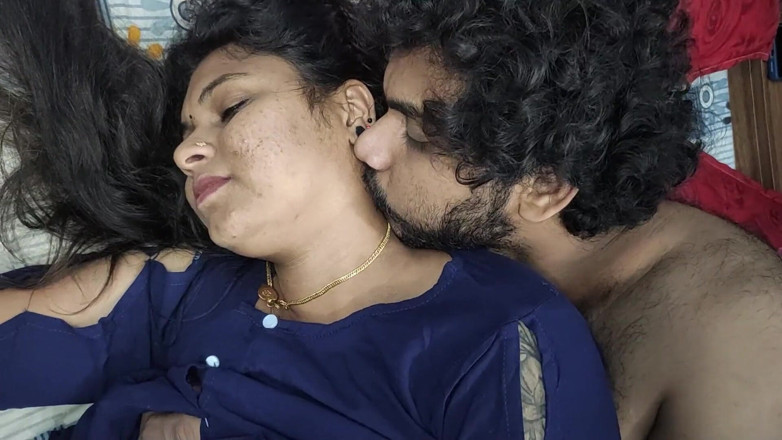 Vaishnavysharunraj: Blue Top Removal Hot Romance, Lip Loc, Boobs Suck and...