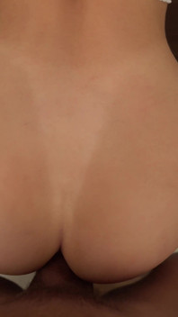 アメリカンパイ5:ホット熟女継母。「パイにチンポを突き刺すのをやめて、継母に突き刺す」POV