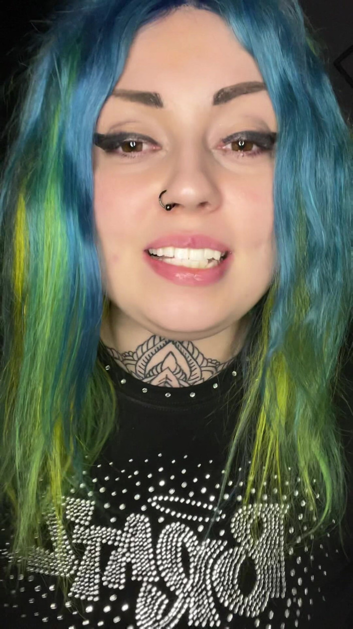 Miss Valentina: Татова повія Ахегао