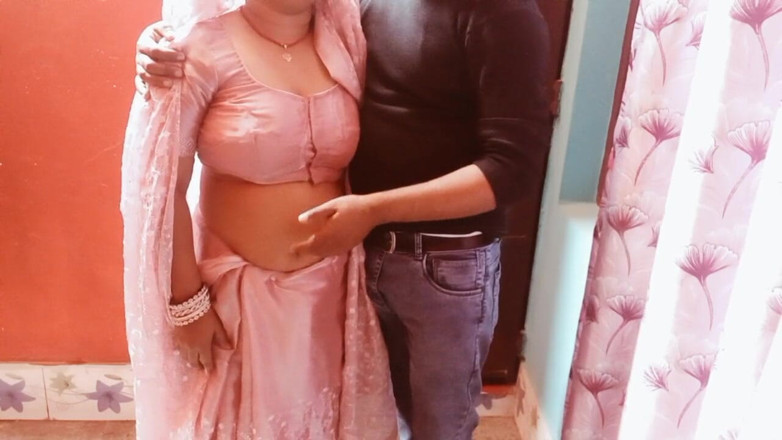 Manjushukla: Sehr schönes indisches bhabhi, das gelutscht hat.