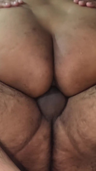 Father-in-law and Daughter-in-law Father-in-law Left Daughter-in-law on the Pretext of Massage the Lusty Father-in-law Fuck Hind