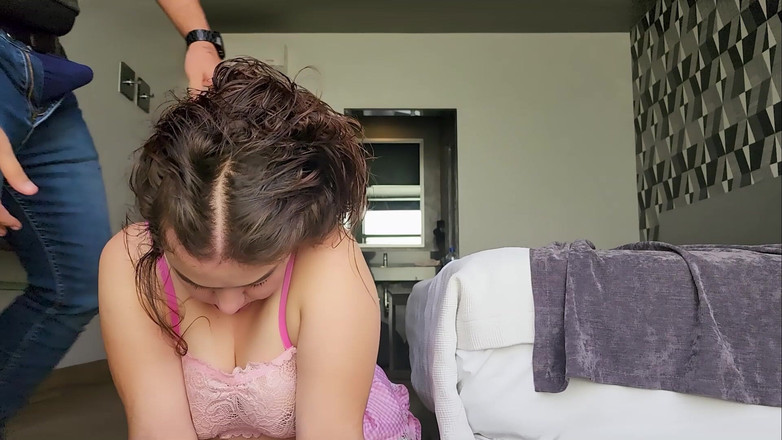 Pleyade07: Schlampe Wird Gedemütigt, Angespuckt, Geohrfeigt Und Anal Gefickt (teil 1)