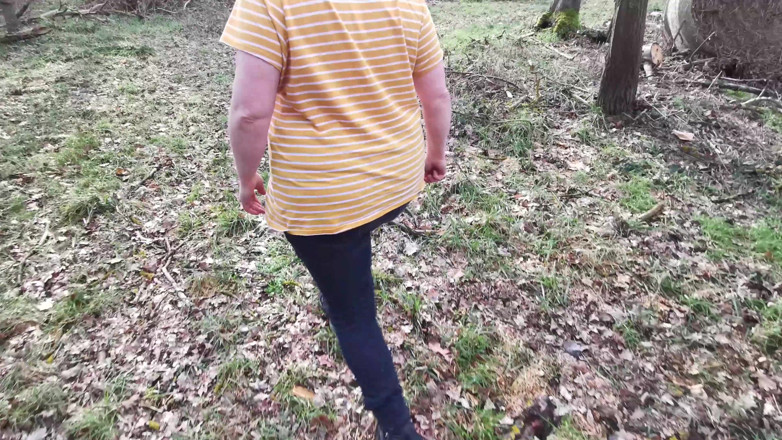 Bouncy Tits Action: Titslapping and Pussy Whipping