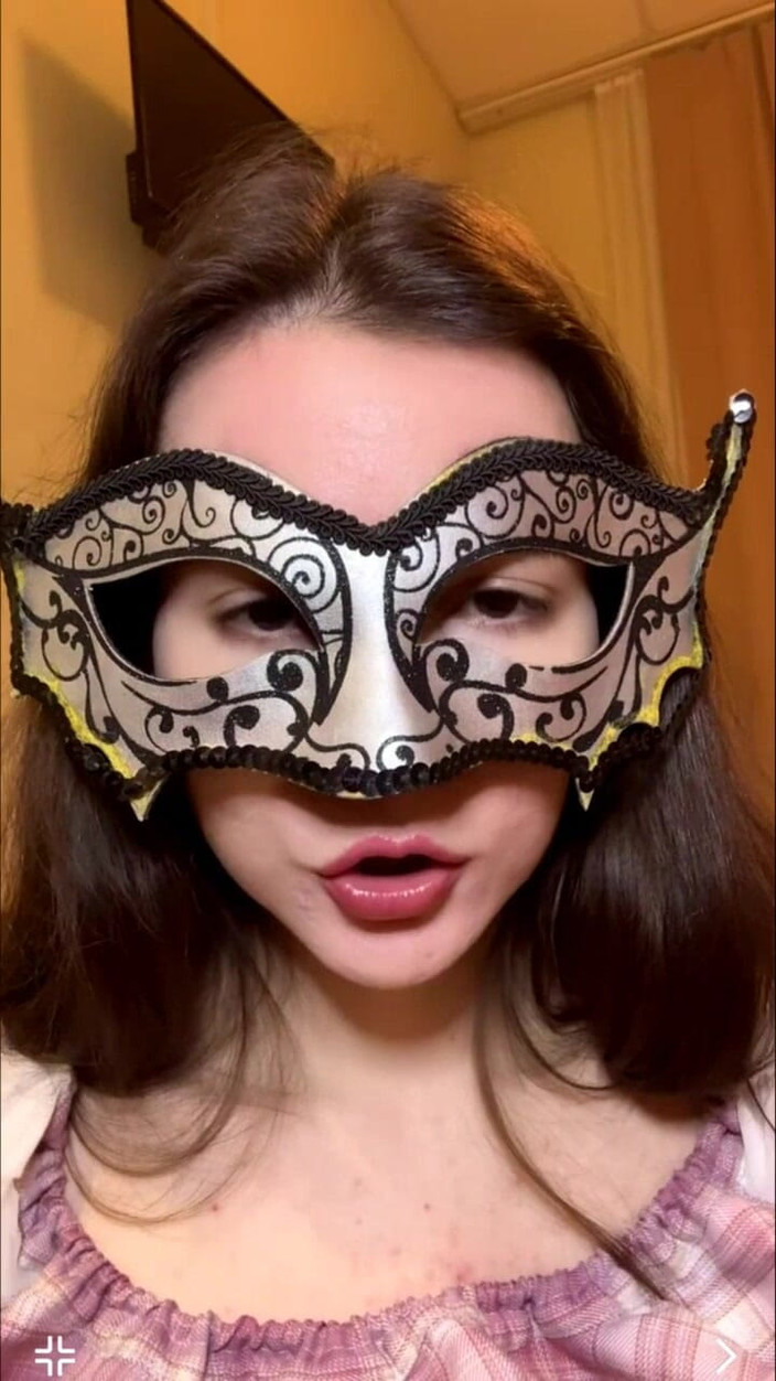 JuliaVeil: Leck Meine Kleinen Titten! Und Ich Lutsche Deinen Schwanz! Russische...