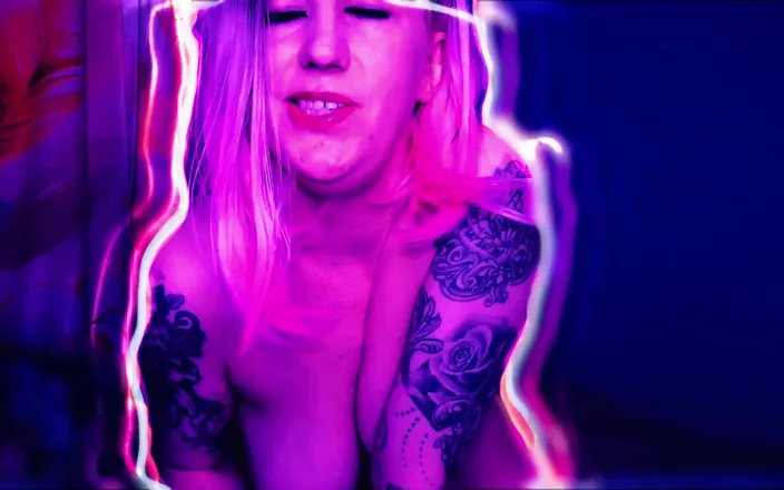Lady_Angela: Lady Angela Topless Ass Mesmerize POV Visual Effects Nipple Piecrings...