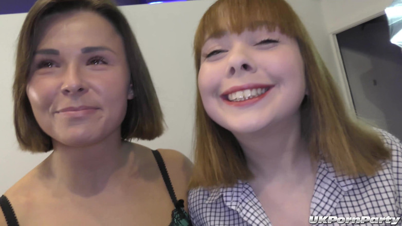 Gangbang team: Frumuseți asiatice sado-și provoacă plăcere unei bande de scule mari