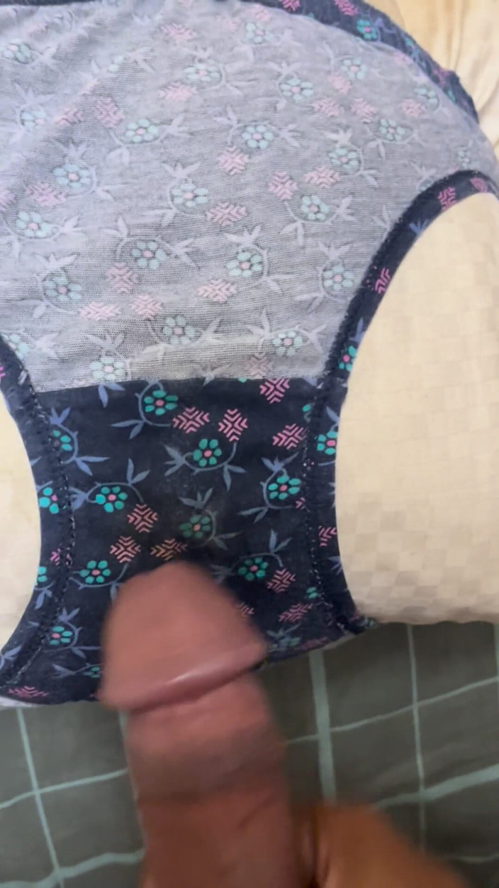 Cumlover35804: Dobul Cum!! My Step Stepsister Cums Panties