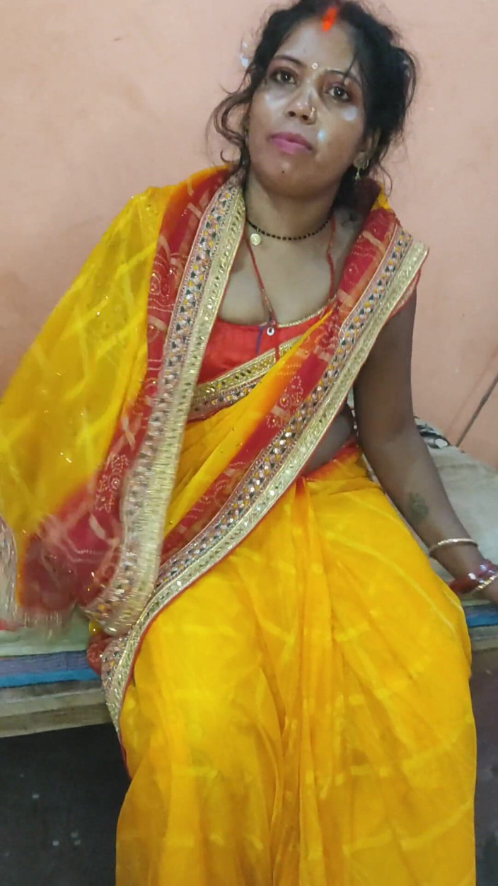 Mamta-Bhabhi-76xx: Du knullade Paroshs svägerska mycket