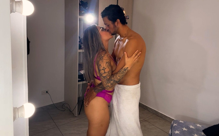 LunaBigBooty: De Colombiaanse Babe Geeft Haar Partner Een Grote Pijpbeurt