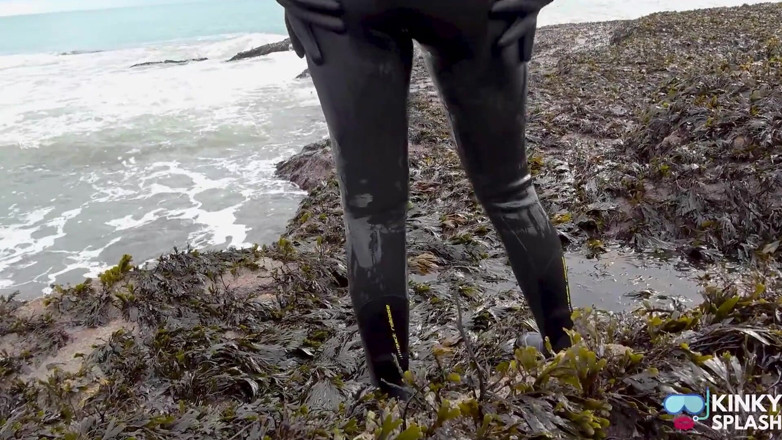 UKCuteGirl Lucy Lauren: Rubbery Beach Encounter: Lucy's Neoprene Pussy Play with Stranger