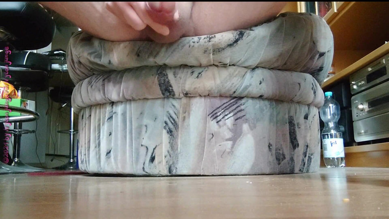 Carmen_Nylonjunge: Nylonowy chłopiec wygląda na prywatny klip 2 ** Trzymaj pończochy **