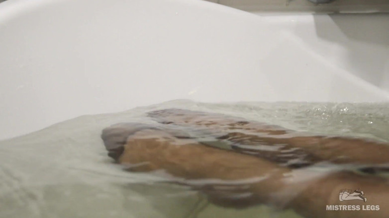 Mistress Legs: Mistress wet nylon feet teasing in the bath
