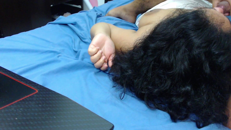 Jsexycouple17: Настоящая жена всегда выдавливает молоко своего мужа ртом и задницей