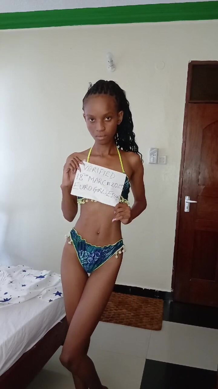 sunnyslimx: Mager meisje uit Mombasa