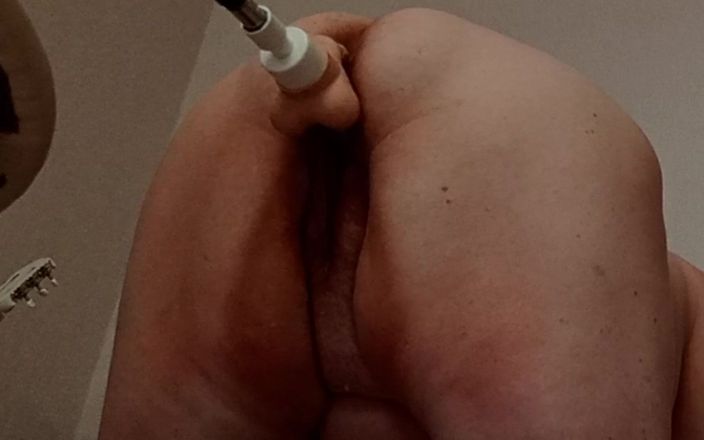 Zona901: A buceta de um amigo esguicha poderosamente do sexo com...
