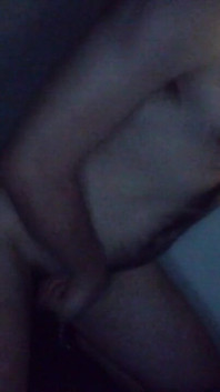 Garoto gostoso brincando com bunda gostosa