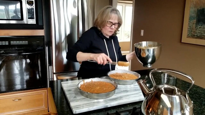 MarieRocks: Sexy e nua em casa aos 67 anos