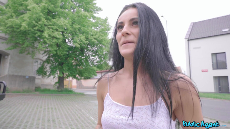 Public Agent: Agent - Lexi Dona Flashes Her Pussy and Gets Face Fucked