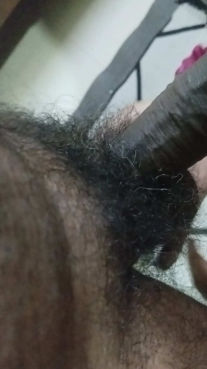 Anar Kali: Land Ko Chusa Kar Malish Korte